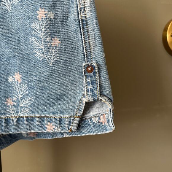 Anthropologie Pilcro High Rise Floral Denim Shorts Size 27 - Picture 3 of 6